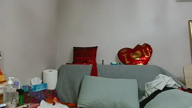 Snapshot of x__KHALEESI__x chatting on 10.13.25 x KHALEESI x online show from 10.13.25