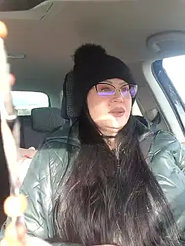 x  KHALEESI  x online show from 01.10.26