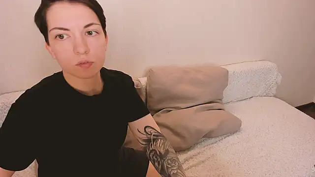 secret dreams   online show from 06.13.26