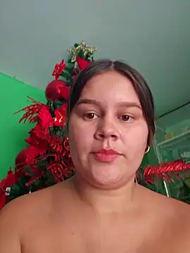 sweet lucia online show from 11.21.25