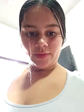 sweet lucia online show from 02.20.26