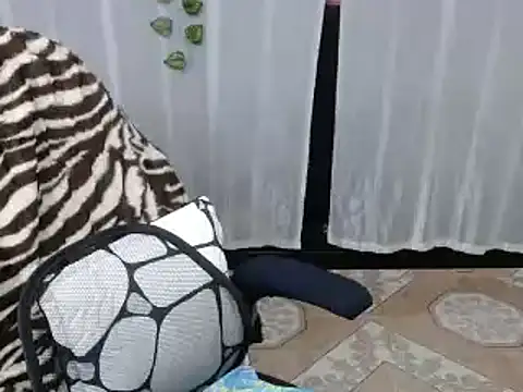 Snapshot of Sonialorens_ chatting on 02.11.25 Sonialorens  online show from 02.11.25