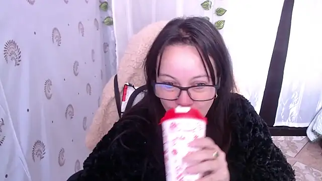 Snapshot of Sonialorens_ chatting on 02.15.25 Sonialorens  online show from 02.15.25