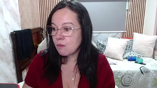 Sonialorens  online show from 05.15.26