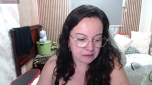 Sonialorens  online show from 05.19.26