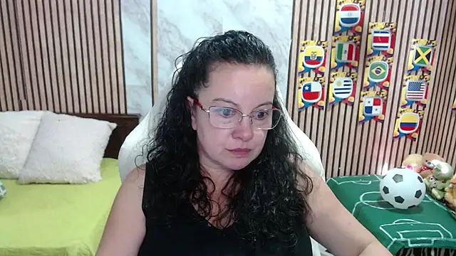 Sonialorens  online show from 06.23.26
