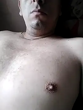 Snapshot of starplss chatting on 10.28.25 starplss online show from 10.28.25