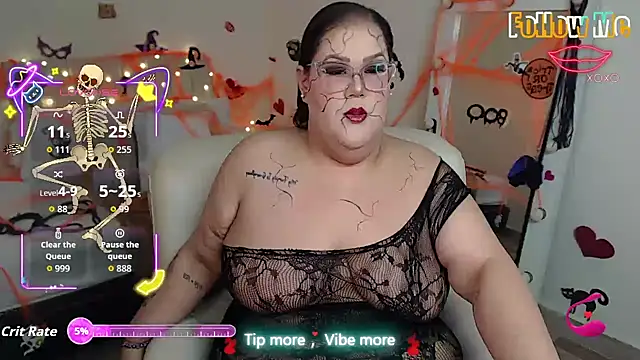 GiannaMorrys online show from 10.30.25
