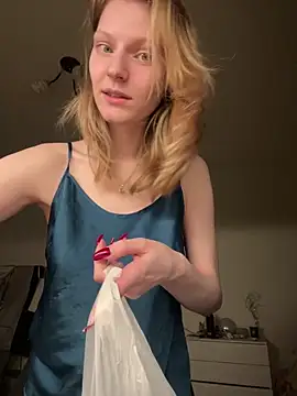 MaryHiggins online show from 03.01.25