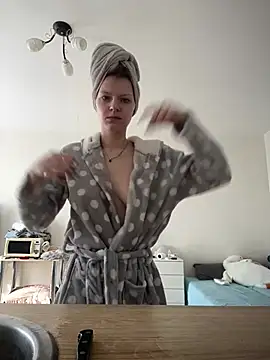 MaryHiggins online show from 03.23.25