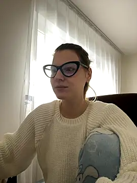 MaryHiggins online show from 10.16.25