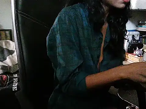 exude diya online show from 10.13.25