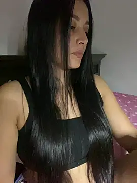 Snapshot of vellaAngel chatting on 12.12.24 vellaAngel online show from 12.12.24