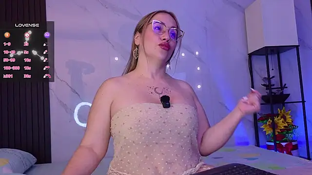 hotpawgmilf online show from 06.14.26
