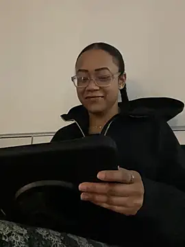 RylHoneyy online show from 02.25.26