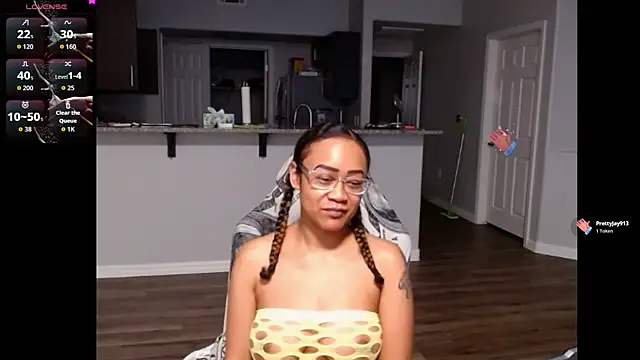 RylHoneyy online show from 06.11.26