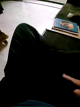 Snapshot of vansh1802 chatting on 01.17.25 vansh1802 online show from 01.17.25