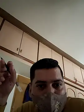 Snapshot of vansh1802 chatting on 03.01.25 vansh1802 online show from 03.01.25