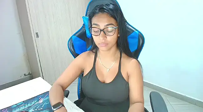 Snapshot of sophiax-x chatting on 01.31.25 sophiax-x online show from 01.31.25