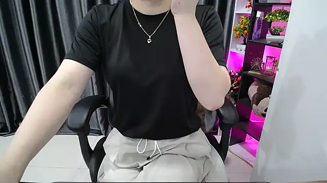 Yuki-yio online show from 09.13.25