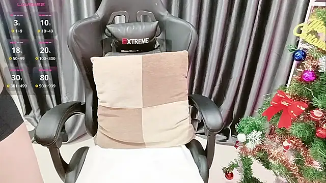 Yuki-yio online show from 12.15.25