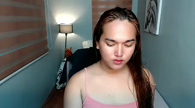 Snapshot of MoaningKylie chatting on 12.09.24 MoaningKylie online show from 12.09.24