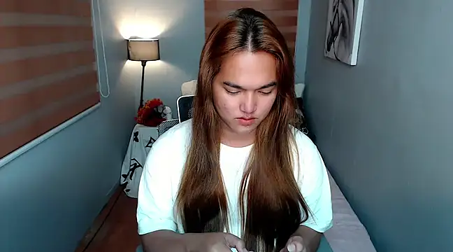 Snapshot of MoaningKylie chatting on 01.03.25 MoaningKylie online show from 01.03.25