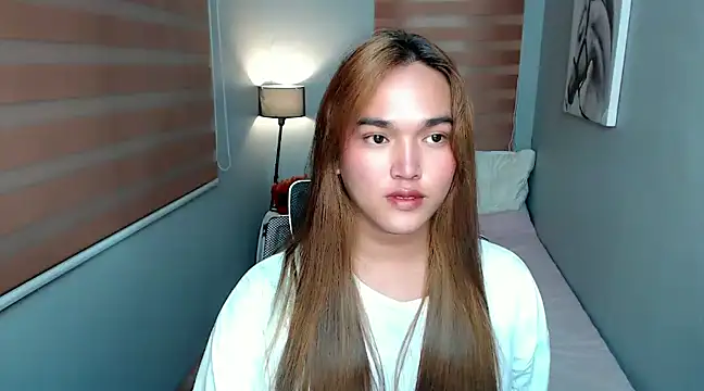 Snapshot of MoaningKylie chatting on 01.14.25 MoaningKylie online show from 01.14.25