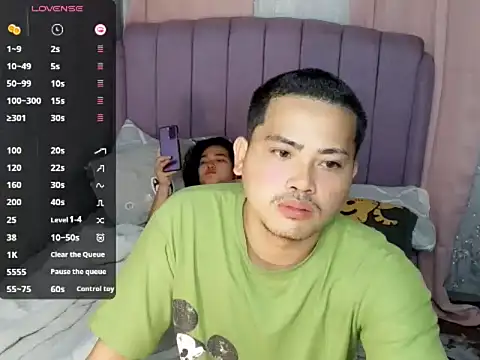 Snapshot of MoaningKylie chatting on 02.26.26 MoaningKylie online show from 02.26.26