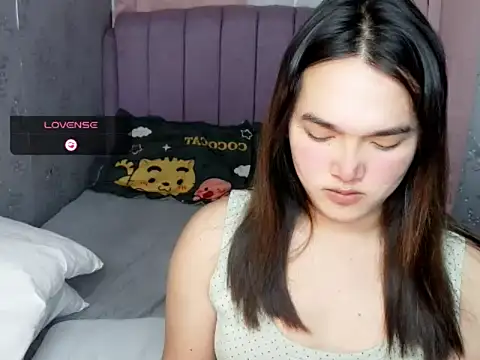 Snapshot of MoaningKylie chatting on 03.05.26 MoaningKylie online show from 03.05.26