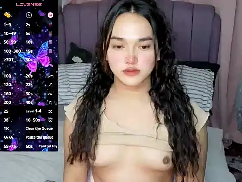 Snapshot of MoaningKylie chatting on 03.07.26 MoaningKylie online show from 03.07.26