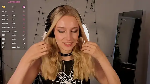berrry girl online show from 06.22.26