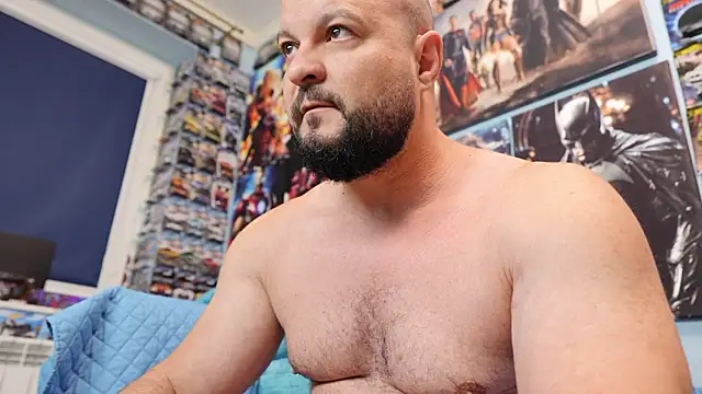 Snapshot of Muscle_Bear chatting on 06.07.26 Muscle Bear online show from 06.07.26