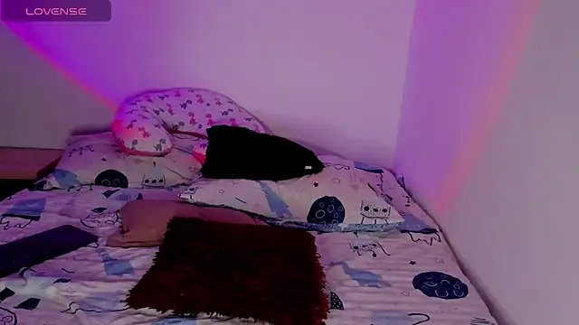 Abby Saenz01 online show from 12.20.24