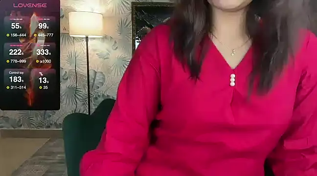 Snapshot of Sizzling__ZAARA chatting on 01.10.25 Sizzling ZAARA online show from 01.10.25