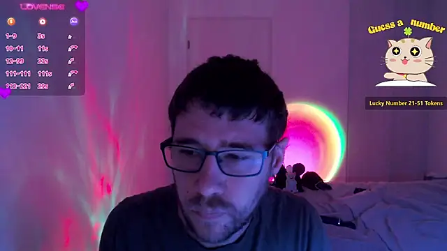 Snapshot of Thomas_Mrd chatting on 12.15.24 Thomas Mrd online show from 12.15.24