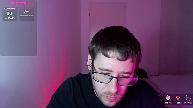 Snapshot of Thomas_Mrd chatting on 12.24.24 Thomas Mrd online show from 12.24.24