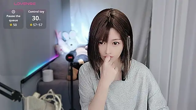 Snapshot of tw_lala chatting on 12.22.25 tw lala online show from 12.22.25