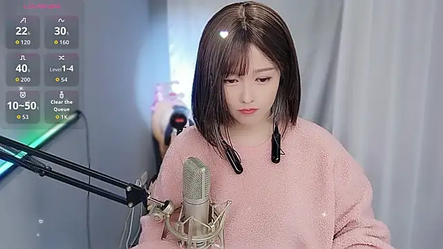 Snapshot of tw_lala chatting on 02.13.26 tw lala online show from 02.13.26