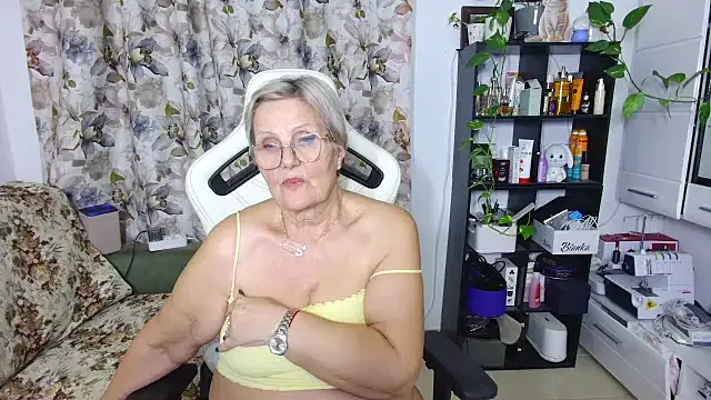 Snapshot of Selenna57 chatting on 02.24.25 Selenna57 online show from 02.24.25