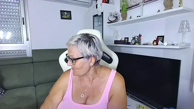 Selenna57 online show from 06.17.26