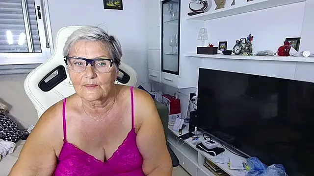 Selenna57 online show from 06.21.26