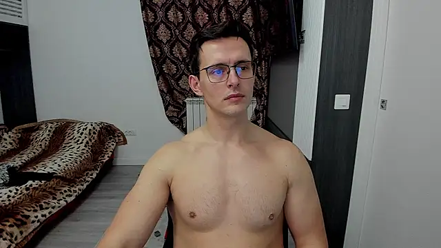 Snapshot of sexxymuscles4u chatting on 02.03.25 sexxymuscles4u online show from 02.03.25