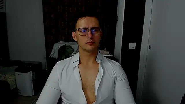 sexxymuscles4u online show from 11.11.25