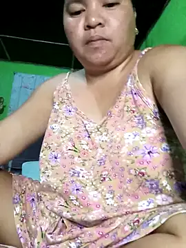 Snapshot of hotpussyxxx33x chatting on 04.01.26 hotpussyxxx33x online show from 04.01.26