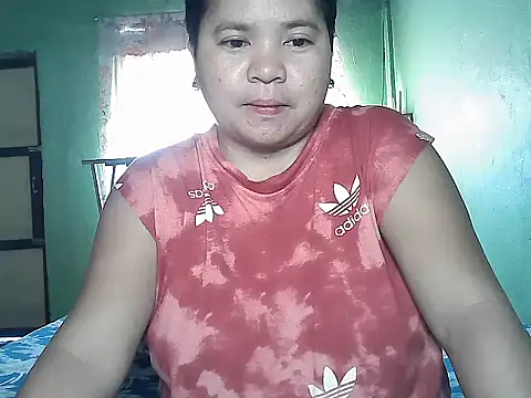 Snapshot of hotpussyxxx33x chatting on 04.14.26 hotpussyxxx33x online show from 04.14.26