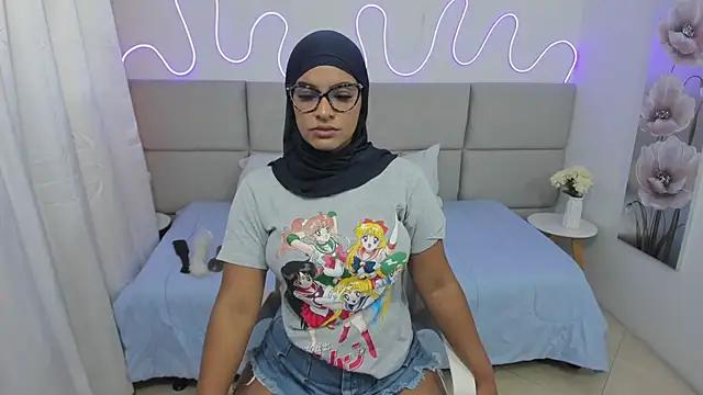 Snapshot of nashiira_ chatting on 01.23.25 nashiira online show from 01.23.25