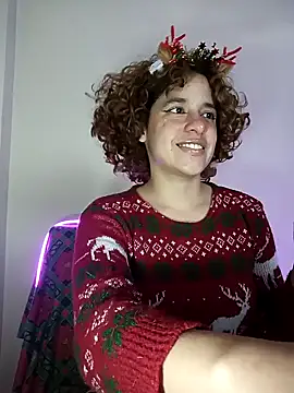 Snapshot of EmmaMelissa0521 chatting on 12.14.24 EmmaMelissa0521 online show from 12.14.24