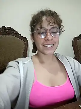 Snapshot of EmmaMelissa0521 chatting on 12.29.24 EmmaMelissa0521 online show from 12.29.24