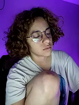 Snapshot of EmmaMelissa0521 chatting on 01.08.25 EmmaMelissa0521 online show from 01.08.25